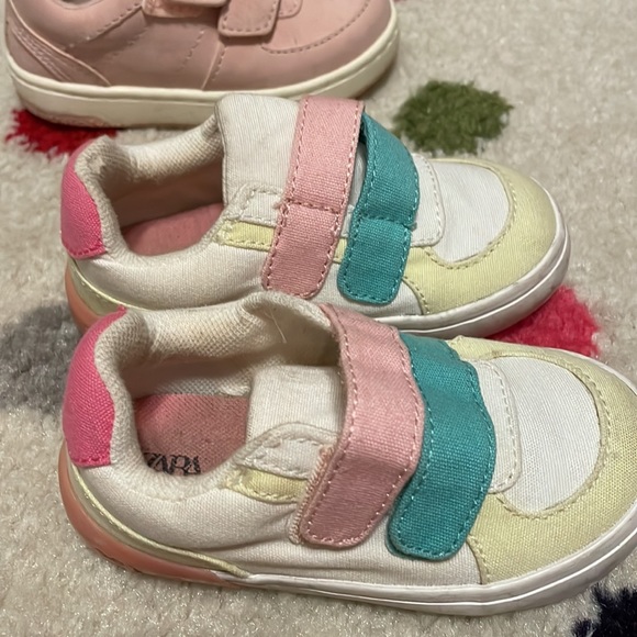 ZARA 21 toddler shoes - Picture 3 of 7